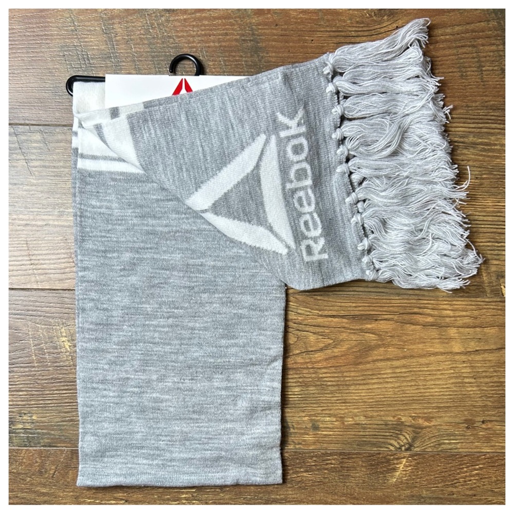 NWT Reebok Rally Scarf - Picture 4 of 6
